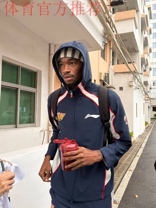 广东3消息！徐昕轰6+13打脸杜锋，萨姆纳满血复出，双张被放弃